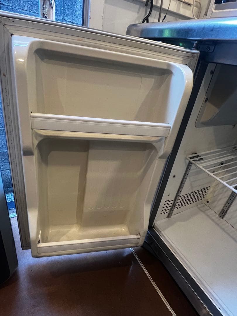 DAIWA 大和冷機工業株式会社 業務用冷蔵庫 ゴールドテーブル