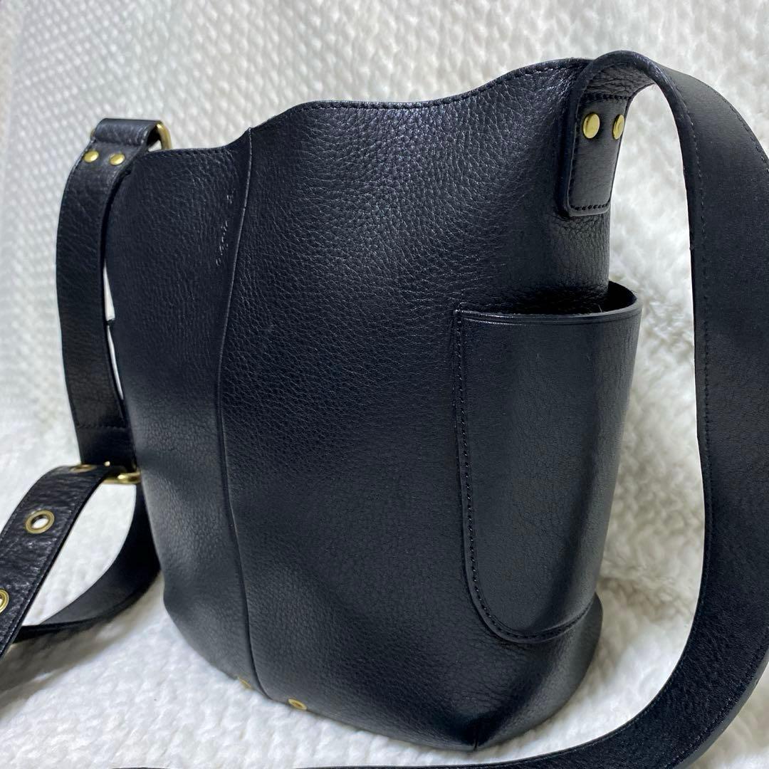 mogumi様 アニエスベー　ショルダーバッグ　本革 レザー 黒 希少