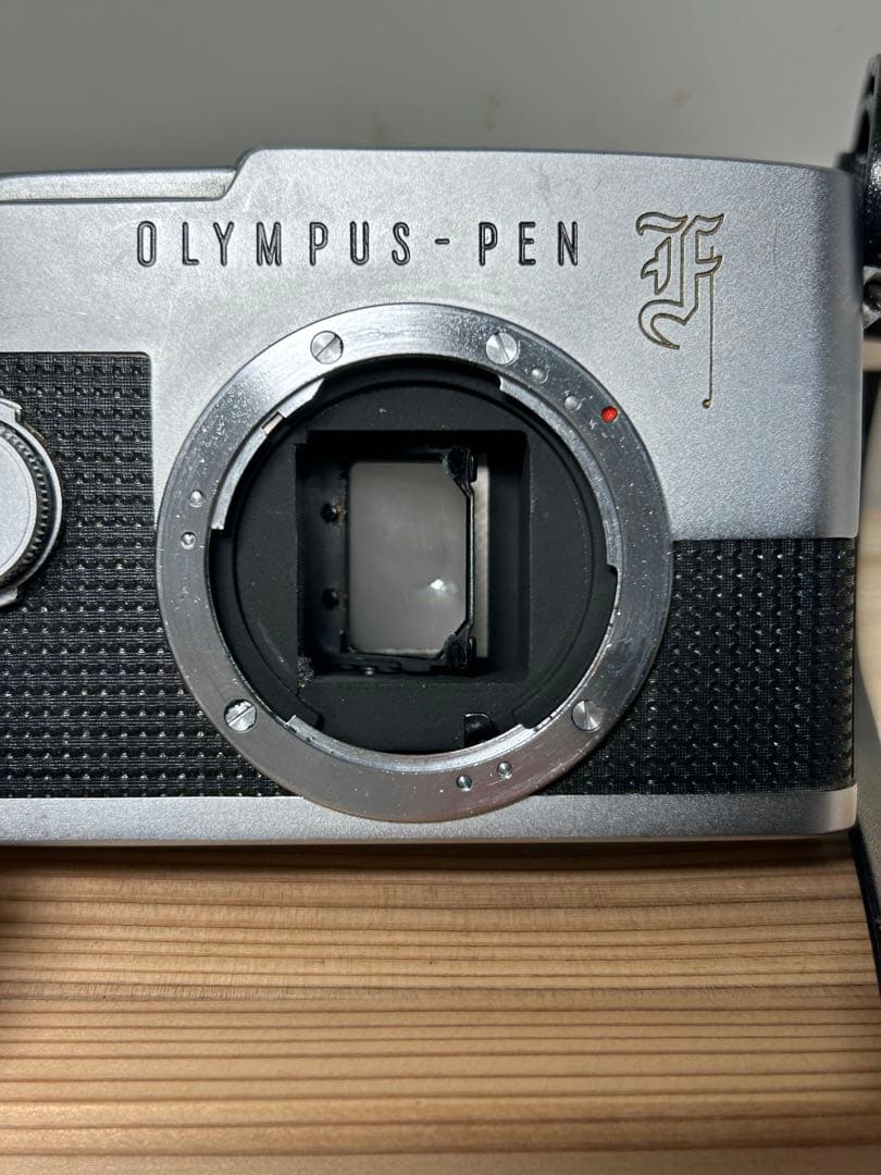 Olympus PEN F ハーフフィルムカメラ【難あり】