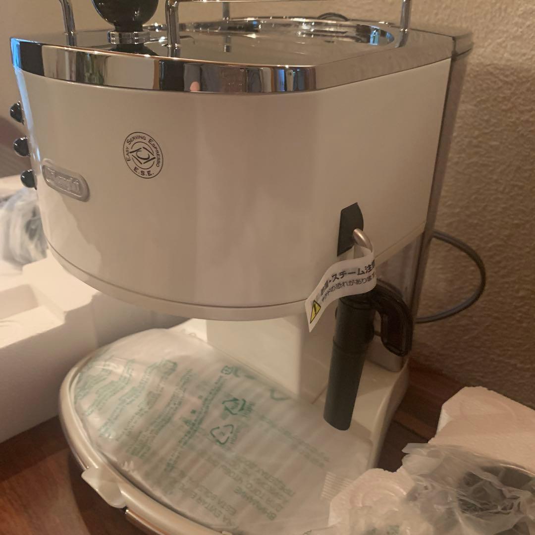 【未使用】DeLonghi icona エスプレッソ・カプチーノメーカー　白