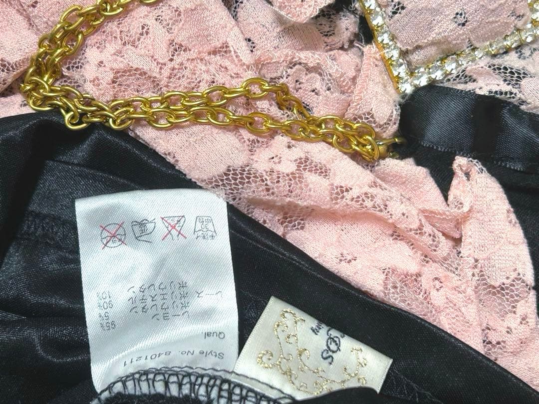 GOLDS♡ビジューバックル付き♡ゴールドチェーン♡配色キャミトップス♡ブラック