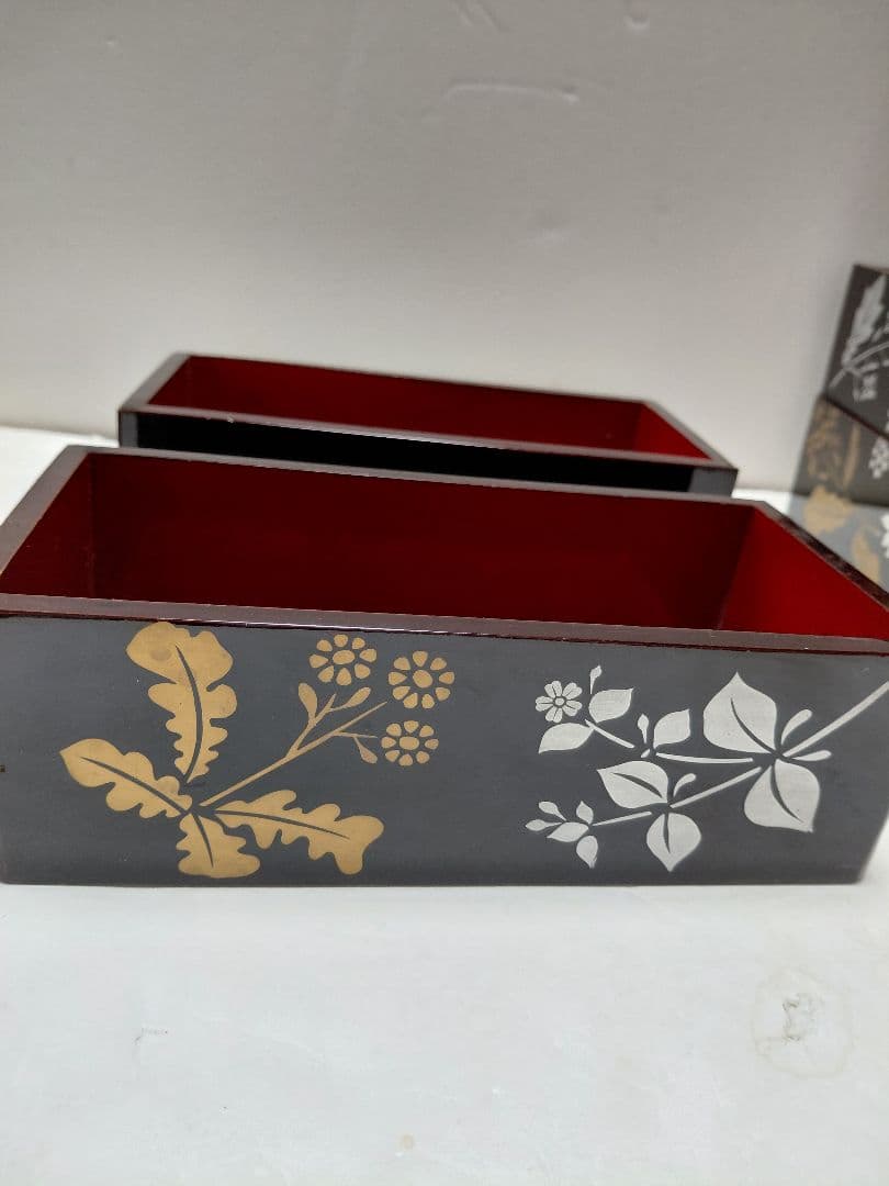 古い三段重箱　木製