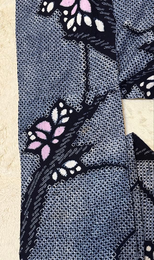 粋な大人の浴衣 ◆ 有松絞り 舞花文 優しい色のシンプルな柄