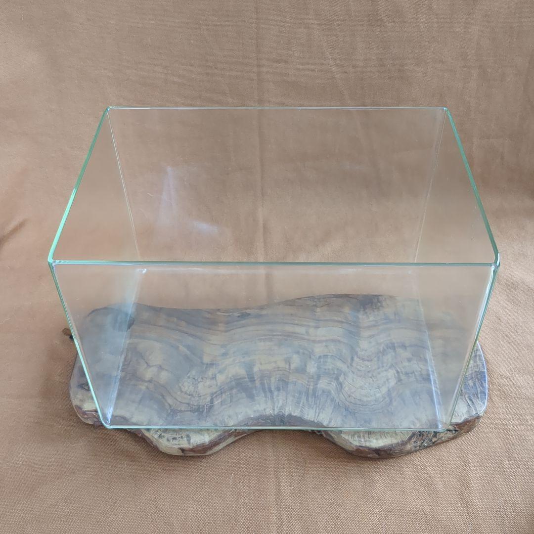 【高品質・透明度の高い　オーダーメイドのスペリア水槽　No.1 】