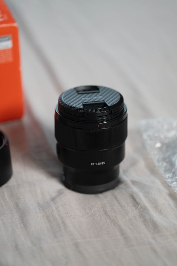 Sony FE 85mm F1.8 レンズ 本体