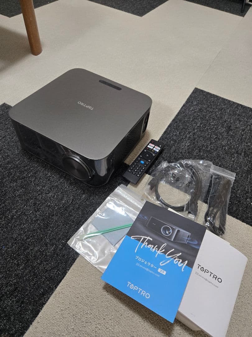 TOPTRO X9 プロジェクター　スタンド付