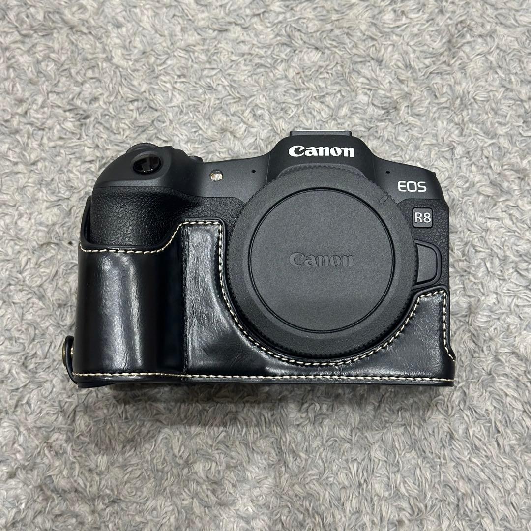 【美品】Canon EOS R8 本体　バッテリー2つ