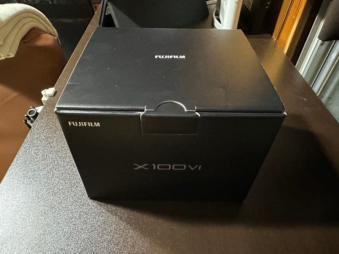 FUJIFILM X100VI 美品 おまけ付き シャッター回数2300回