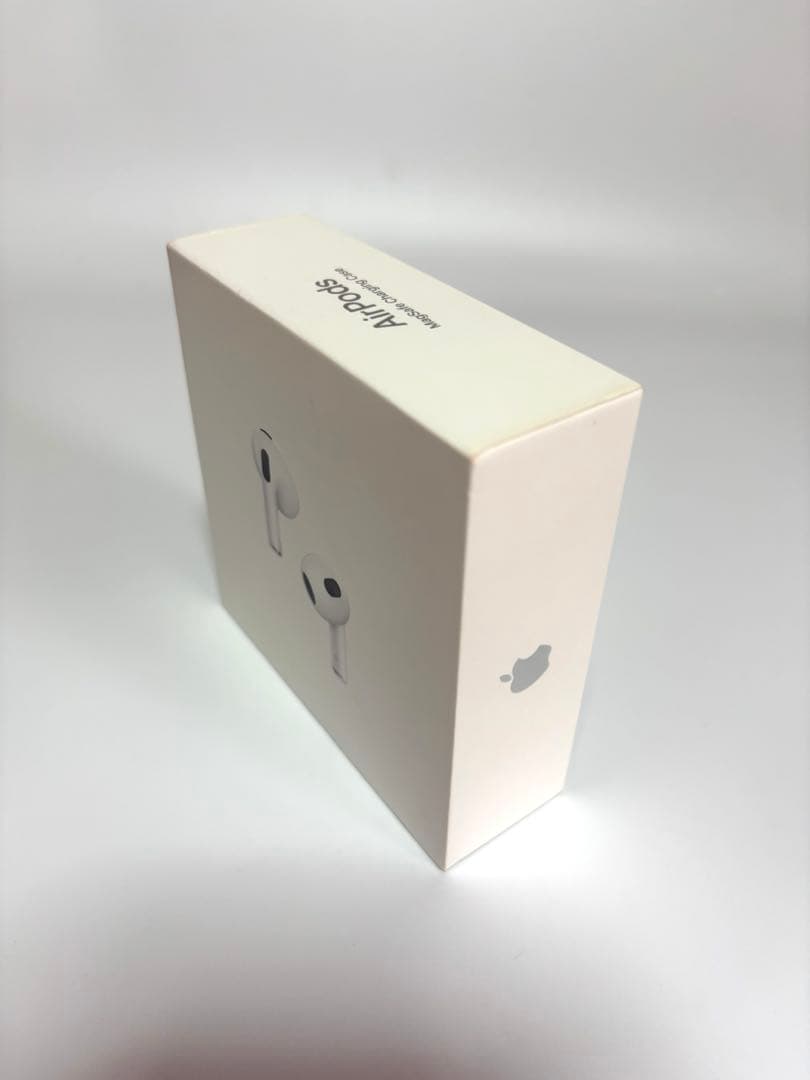 【純正】Apple AirPods 第3世代 充電ケース、ケーブル付き
