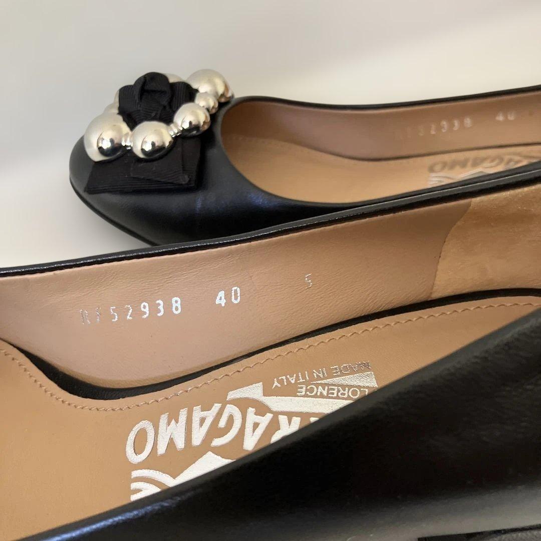 レア！フェラガモ パンプス シルバー金具 カーフレザー フラットシューズ　5