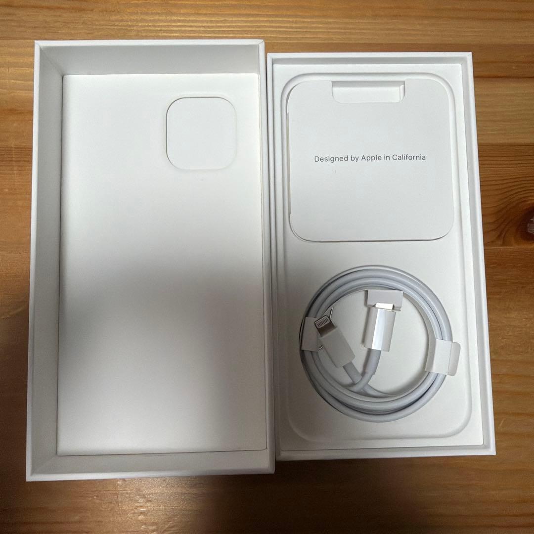 iPhone12 256GB ホワイト 本体 SIMフリー　ケース付