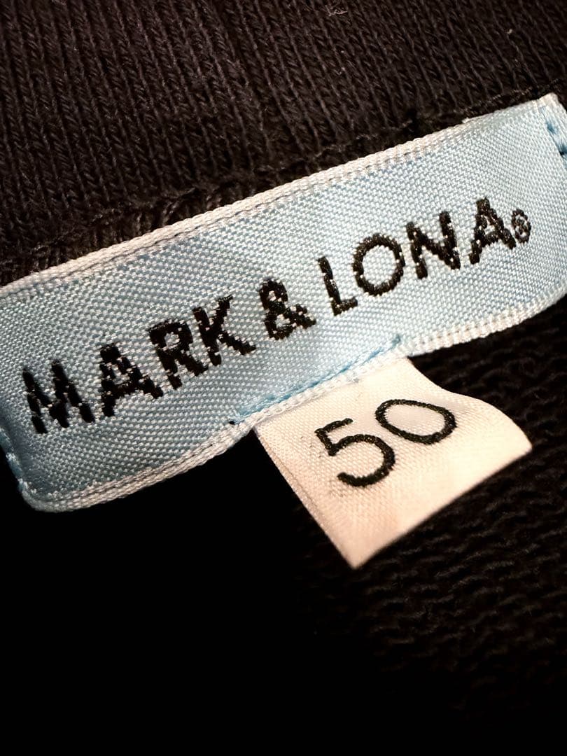 MARK&LONAプルオーバーパーカー