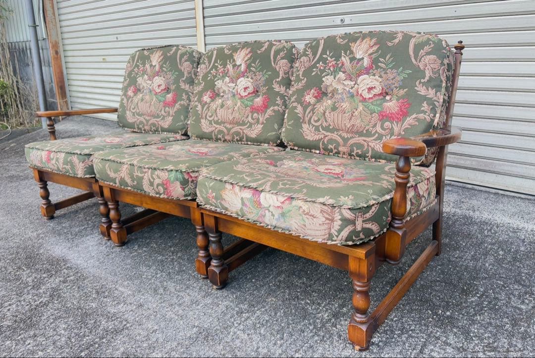 オールドKarimoku家具3コロニアルシリーズ カリモクソファ値下げ！