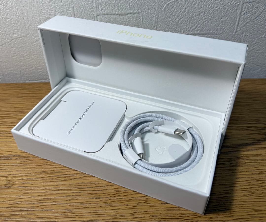 Apple iPhone 15本体 Yellow 128GB 箱付き