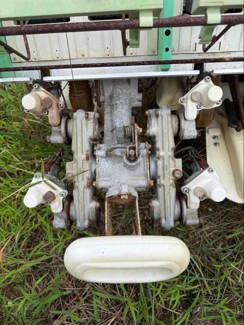 ヤンマー田植え機　VP8D