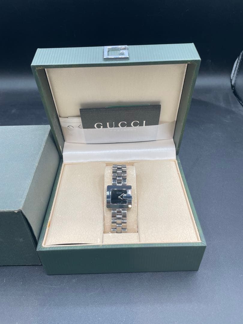 GUCCI シルバー ステンレススチール 時計