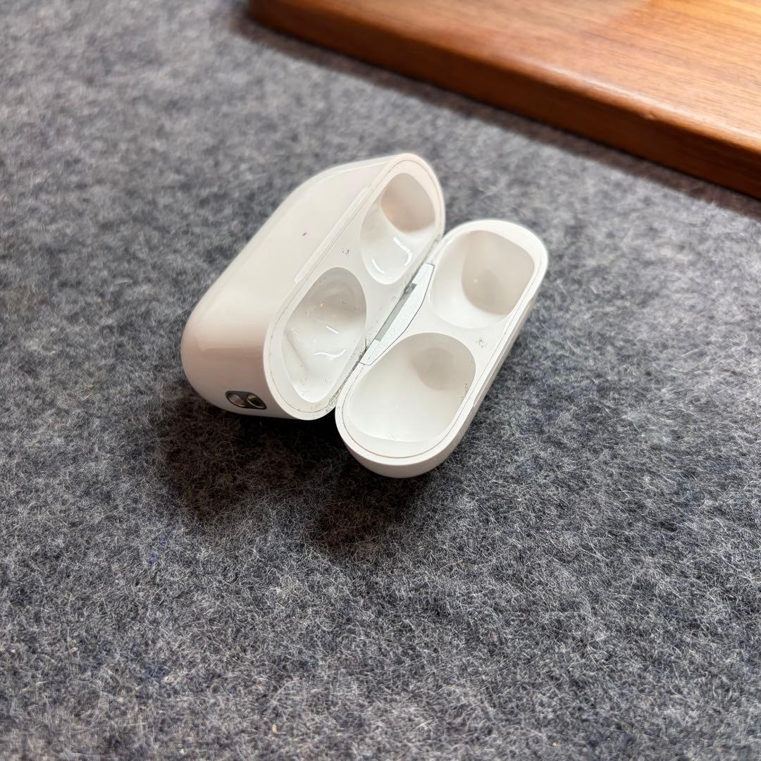 AirPods Pro 第2世代　本体 USB-C充電ケース付き