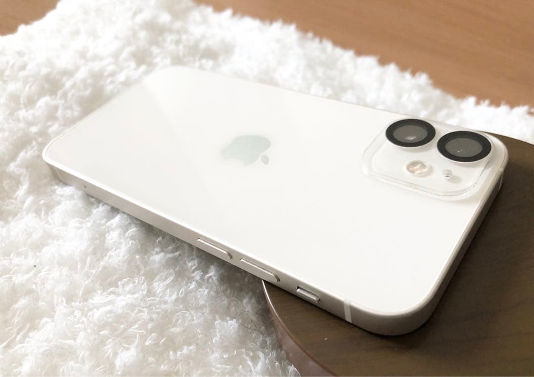 最大容量100％ iPhone12mini SIMフリー