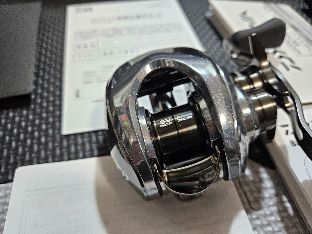 ダイワ25 スティーズ リミテッド CT SV TW 70XH 右ハンドル