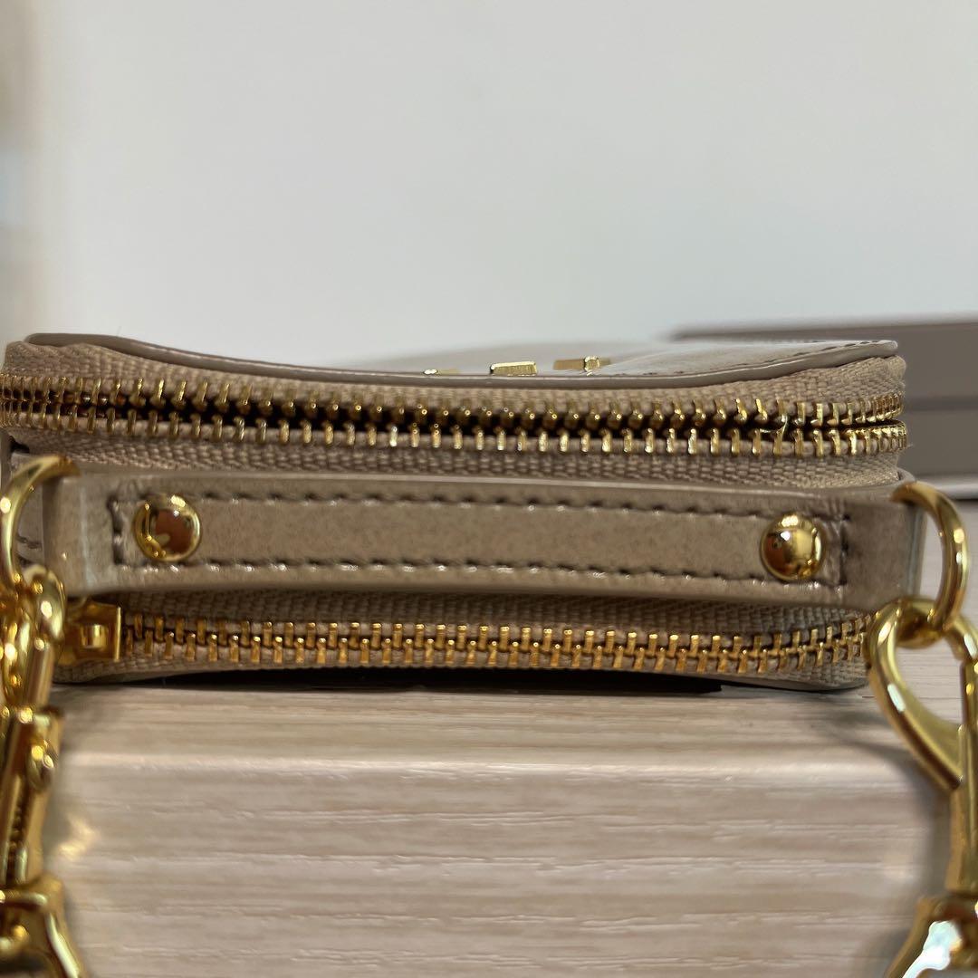 ATAO アタオ アミュレットケリー パールグレージュ