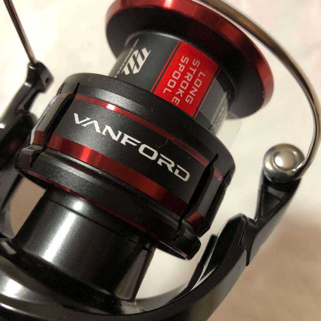 未使用　シマノ　20ヴァンフォード　C5000XG スピニングリール　釣り