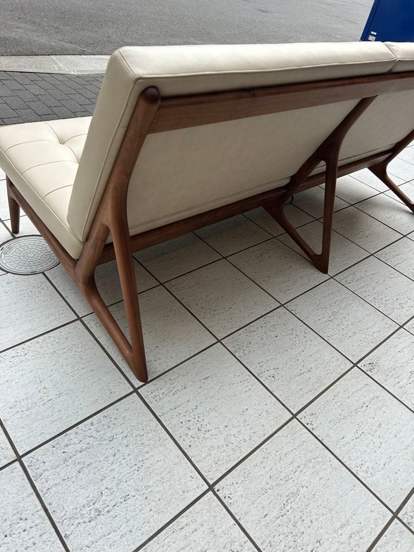 【美品】カリモク レザー　ソファ　WB5003 定価約50万