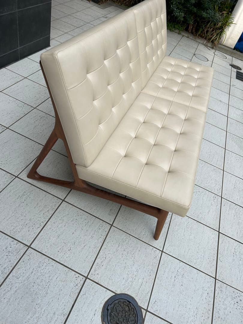 【美品】カリモク レザー　ソファ　WB5003 定価約50万