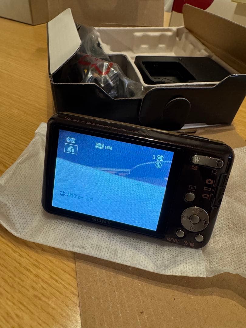 デジタルカメラ SONY Cyber shot DSC-W570