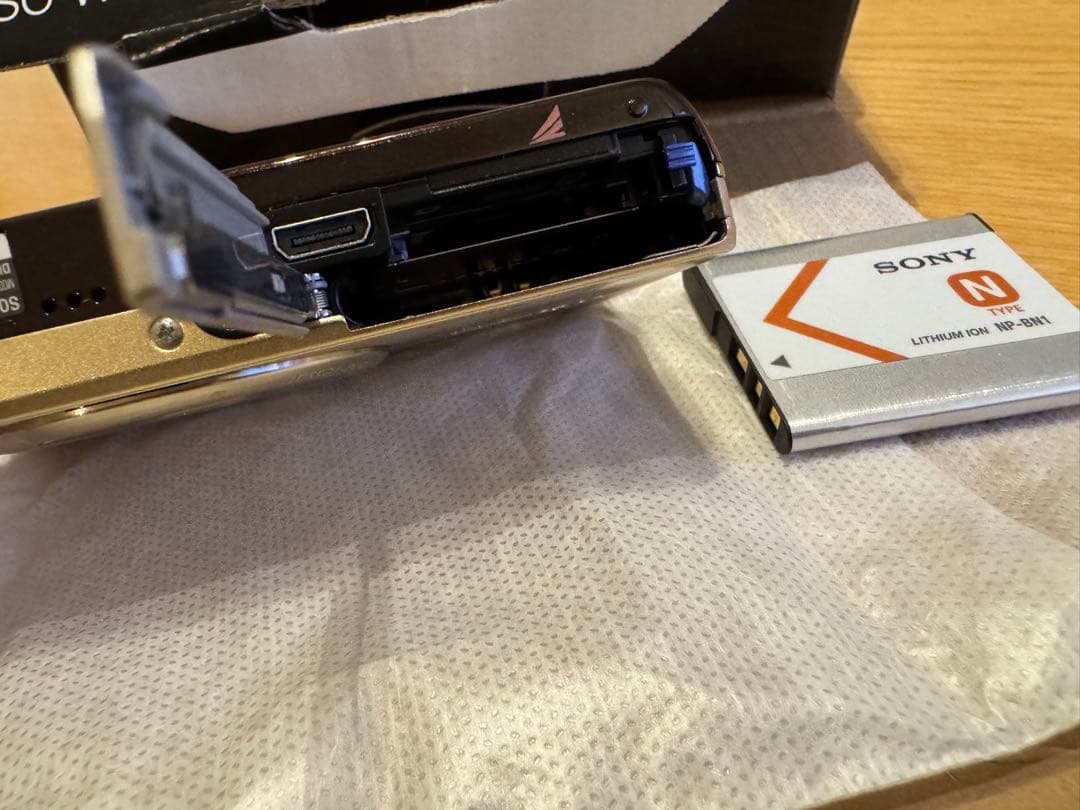 デジタルカメラ SONY Cyber shot DSC-W570