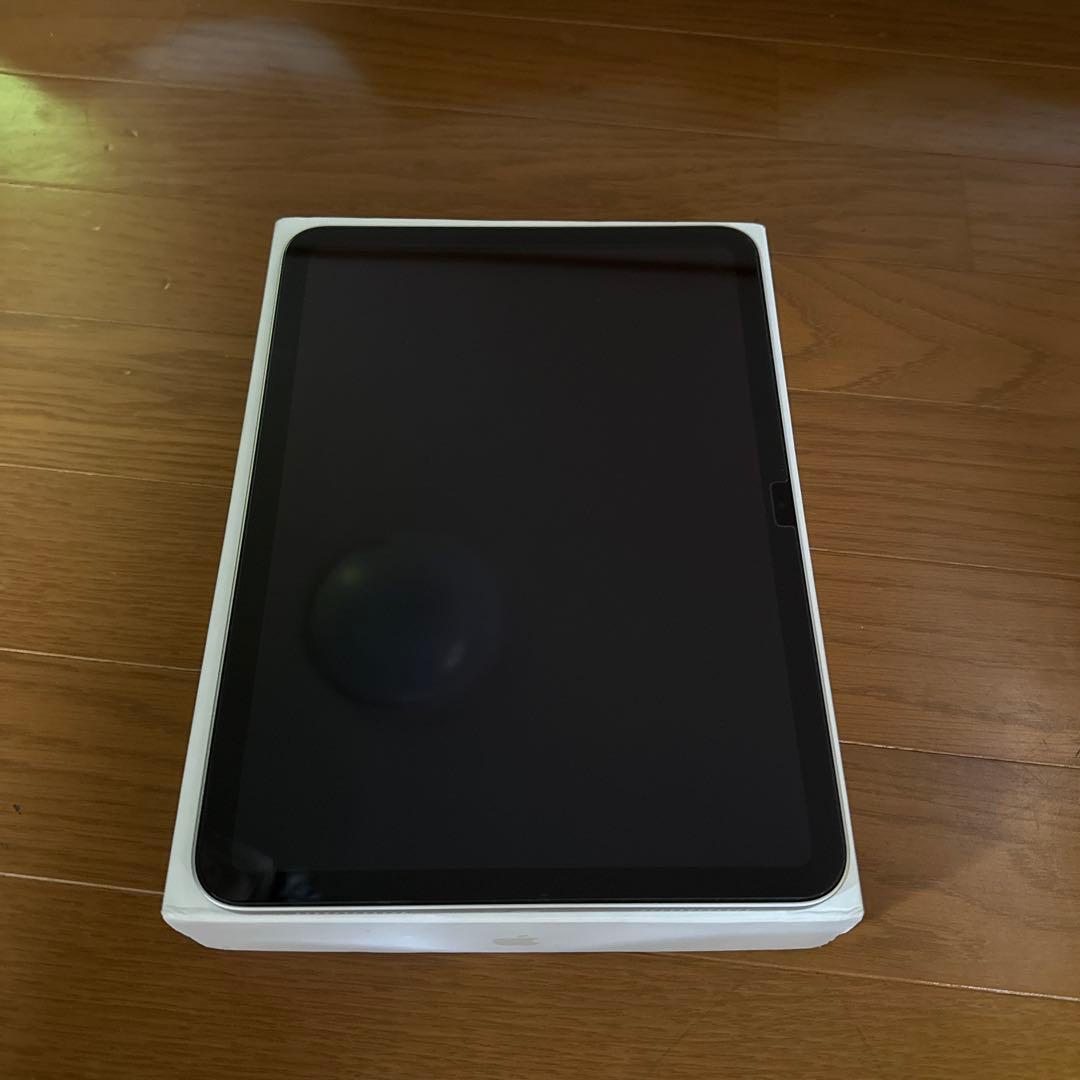 iPad 10(第10世代)Wi-Fi 64GB フィルム貼付済み 充電器付き