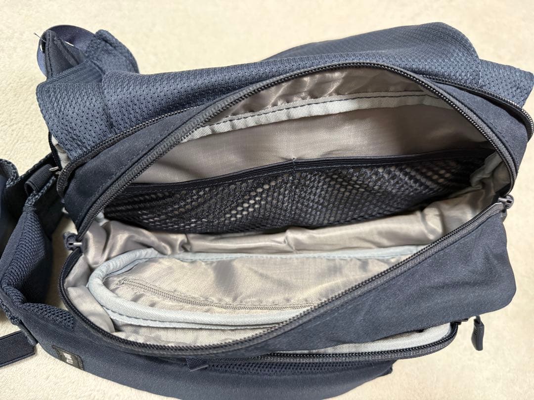 ポムル ヒップシート（ネイビー）