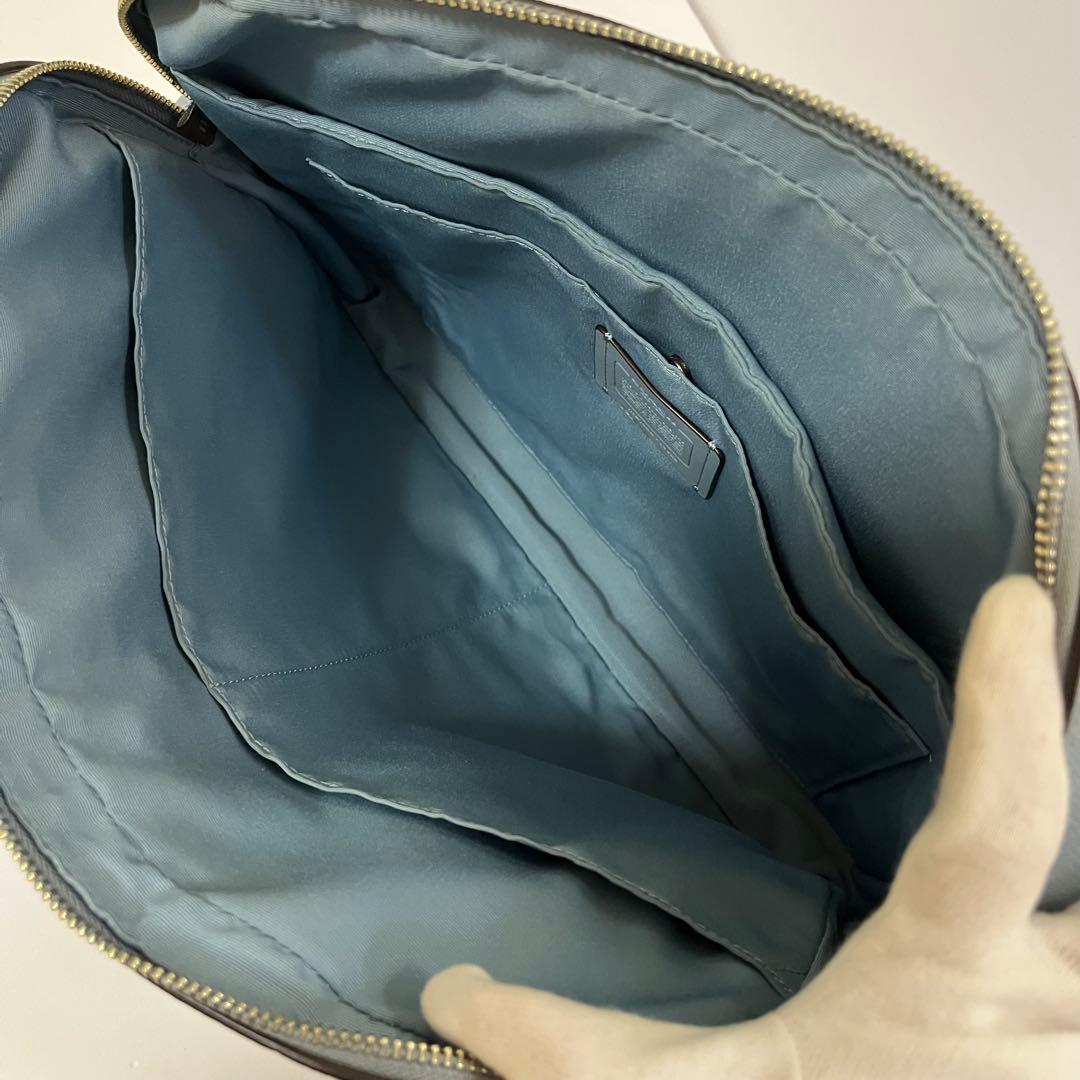 日本未発売✨美品✨コーチ　ブリーフケース　ビジネスバッグ　2way A4可