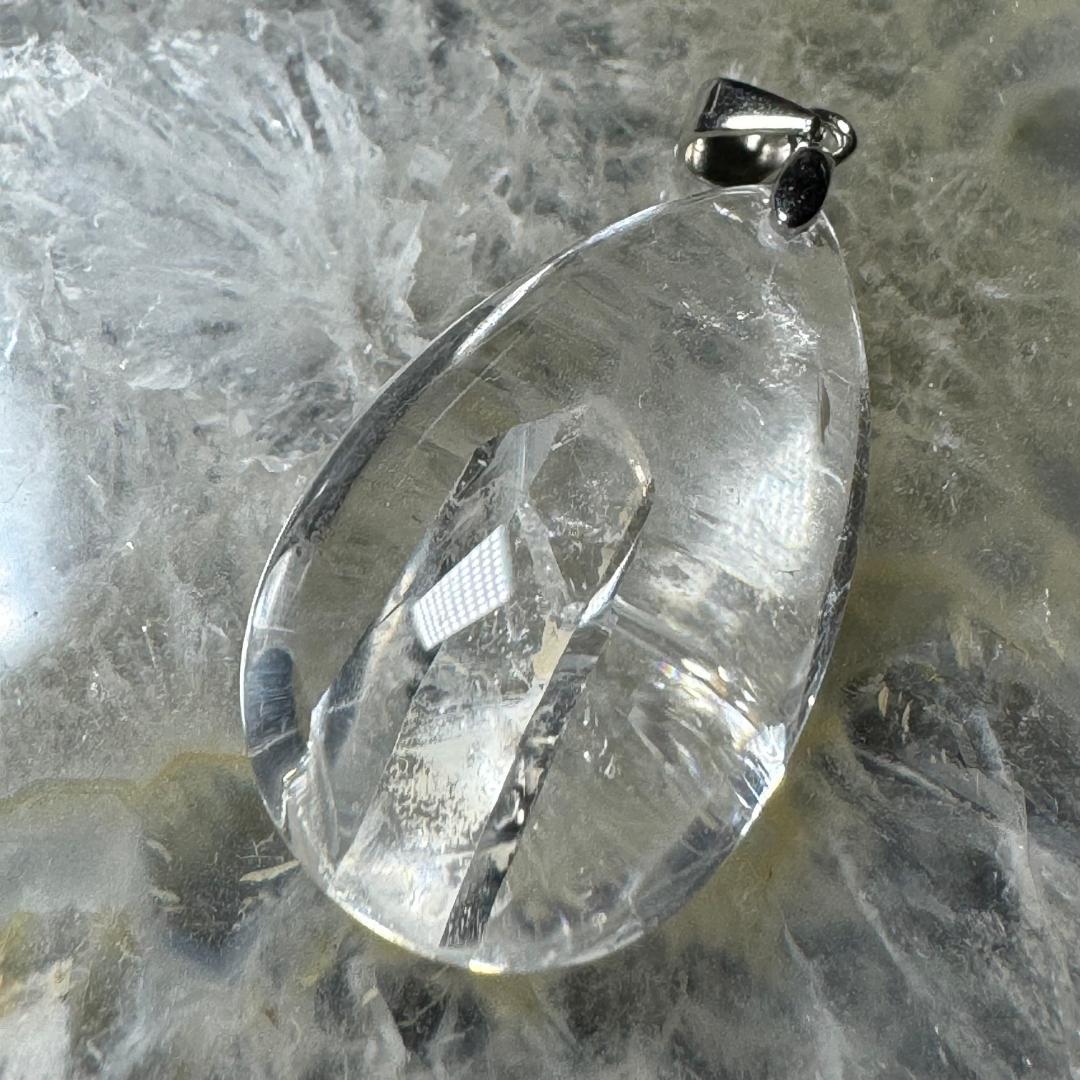 希少石◇クォーツインクォーツ◇ペンダントトップ