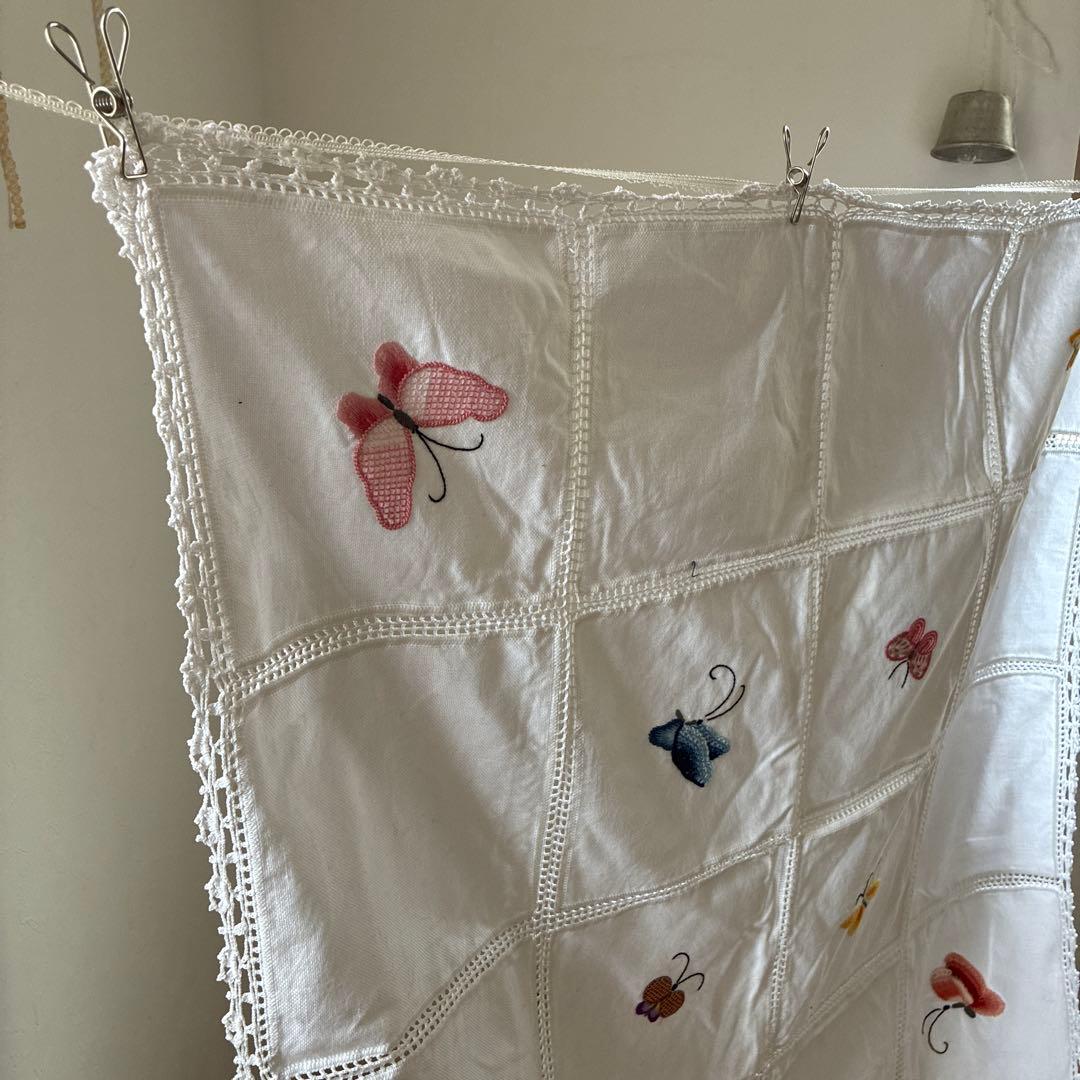 フランスアンティーク　刺繍ちょうちょレース