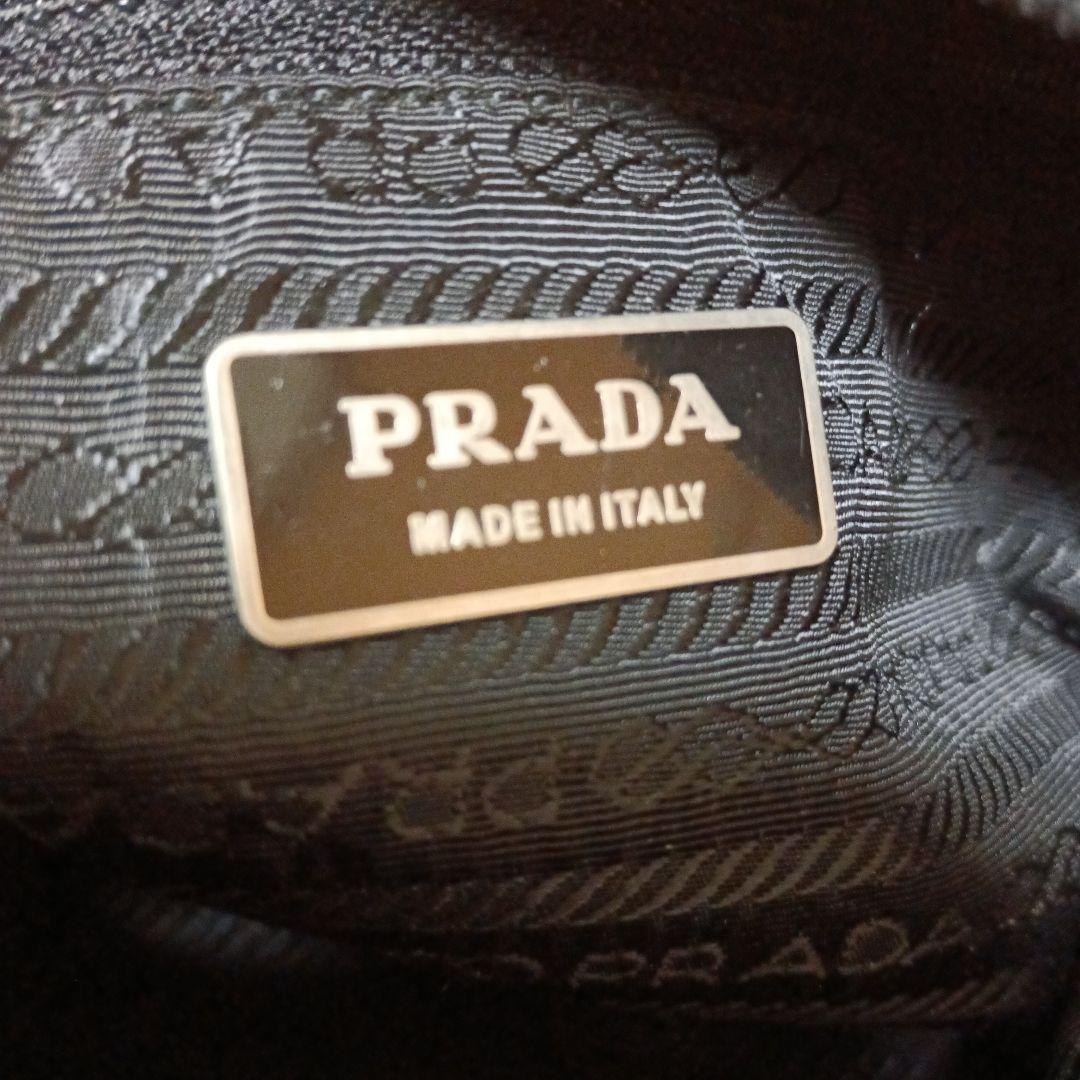 PRADA　ショルダーバッグ　ブラック　ナイロン　三角プレート　レザー　正規品