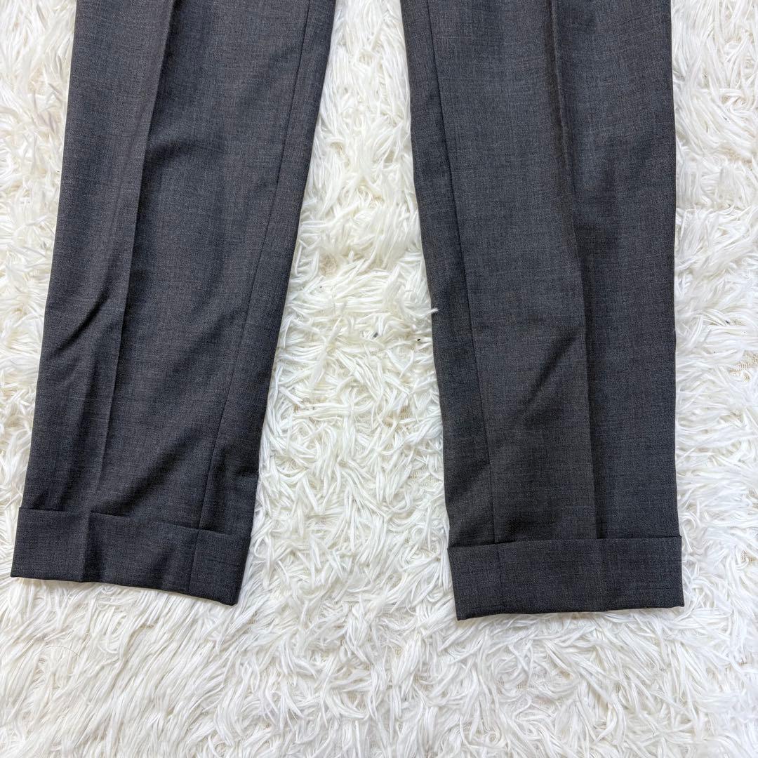 極美品 UNIVERSAL LANGUAGE スーツセットアップ　生地REDA