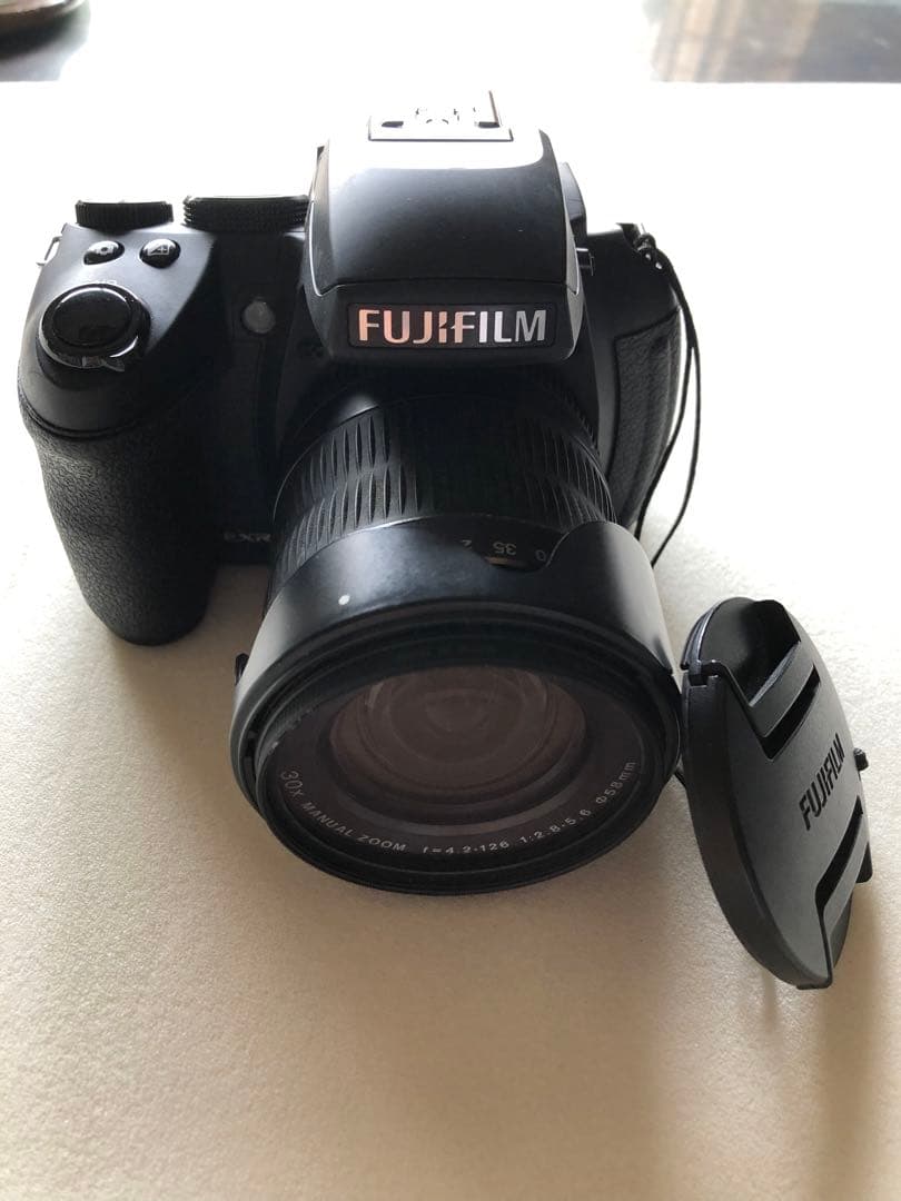 FUJIFILM FinePix HS30EXR 充電器あり