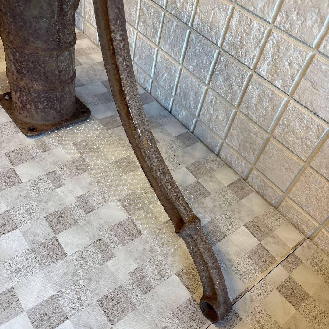 井戸ポンプ　手押しポンプ　レトロ　アンティーク　 ガーデニング