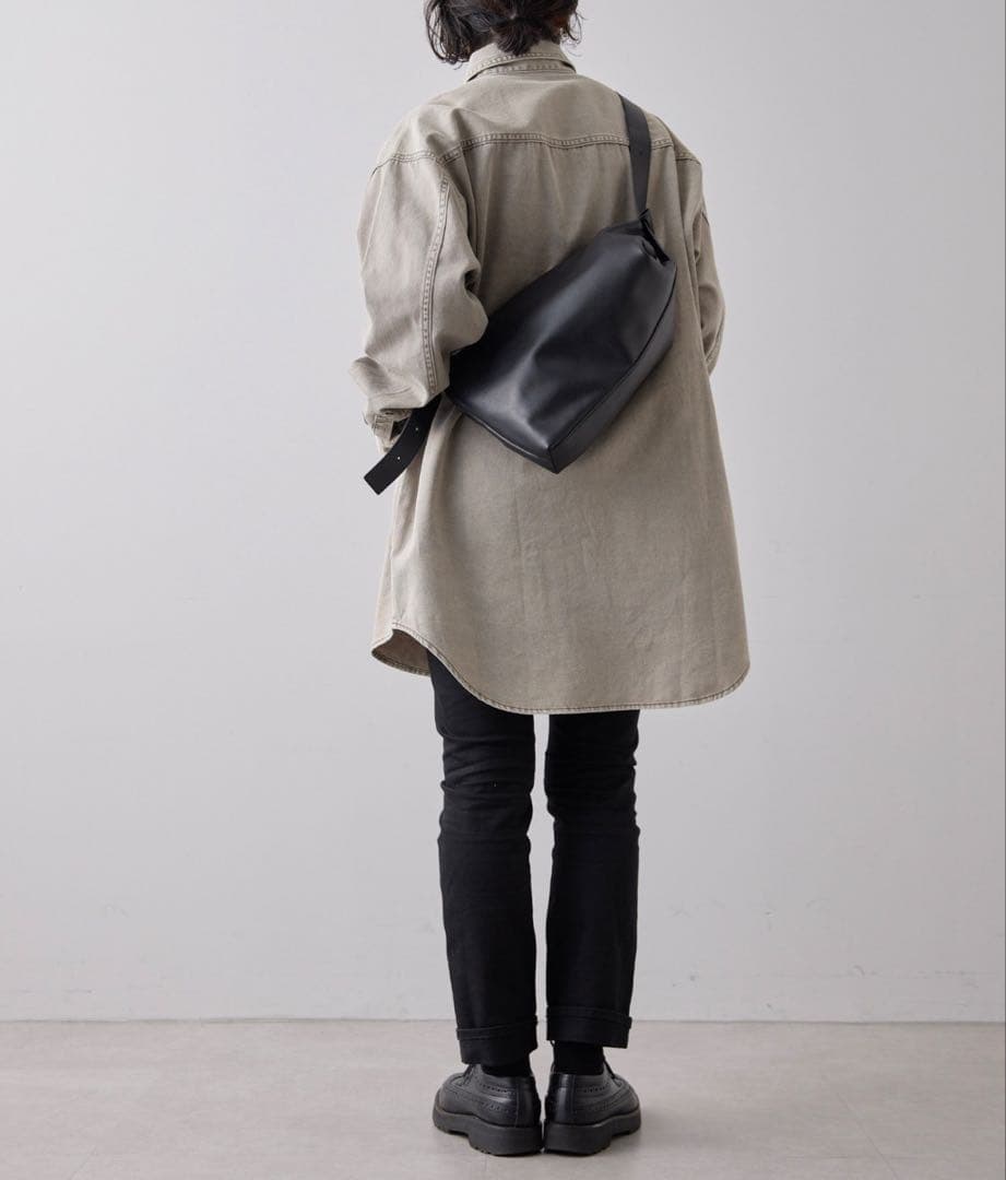 イアパピヨネ　ショルダー　ショルダーバッグ　レザーショルダーバッグ 2way