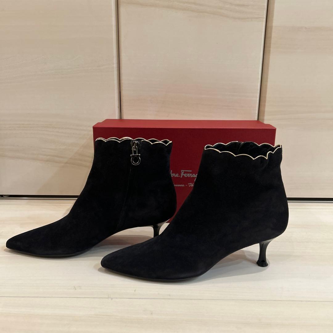 お値下げ　フェラガモ ショートブーツ24.5㎝