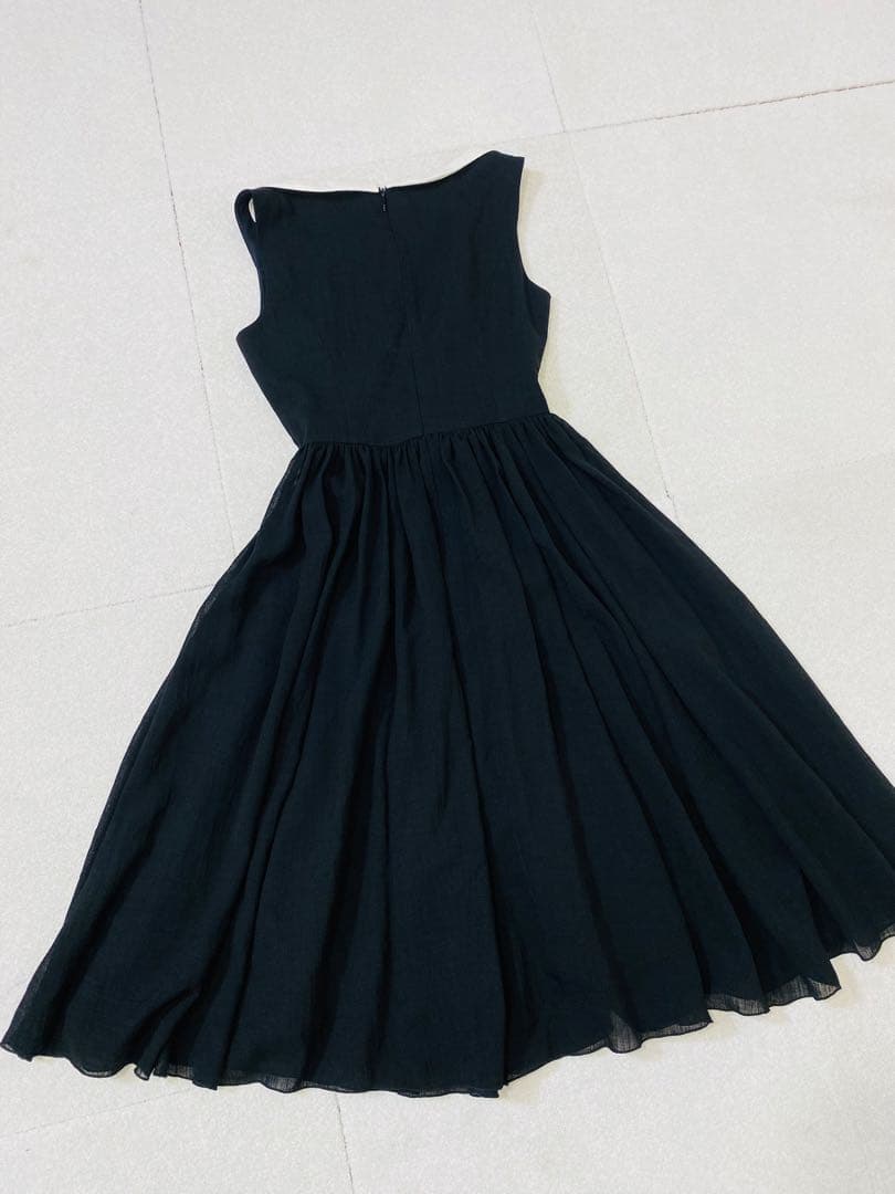 8694. Rene 2way ふんわり ノースリーブ Aライン ワンピース