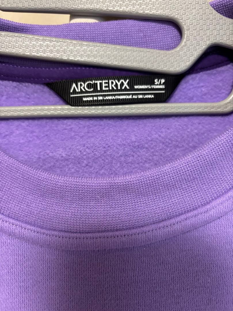 新品タグあり　ARC'TERYX パープル トレーナー　フリース　裏起毛 S/P