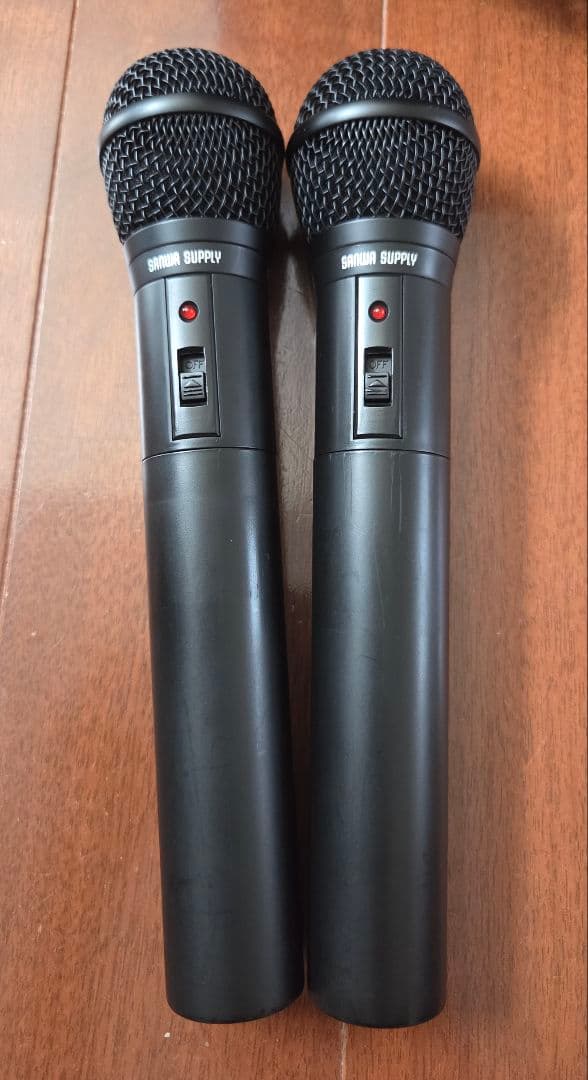 ワイヤレスマイク2本＆収納バッグ付き 400-SP066