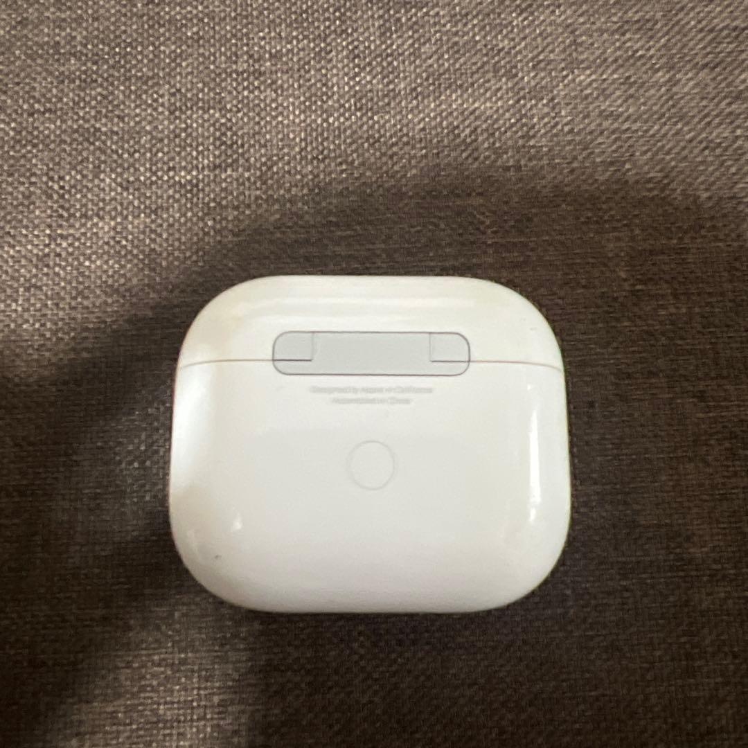 本日限定価格！！　AirPods第3世代　本体 ホワイト 充電ケース付き　箱付き