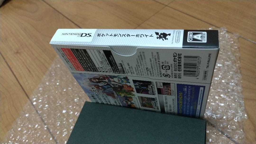 新品未開封 ポケットモンスター ホワイト 美品