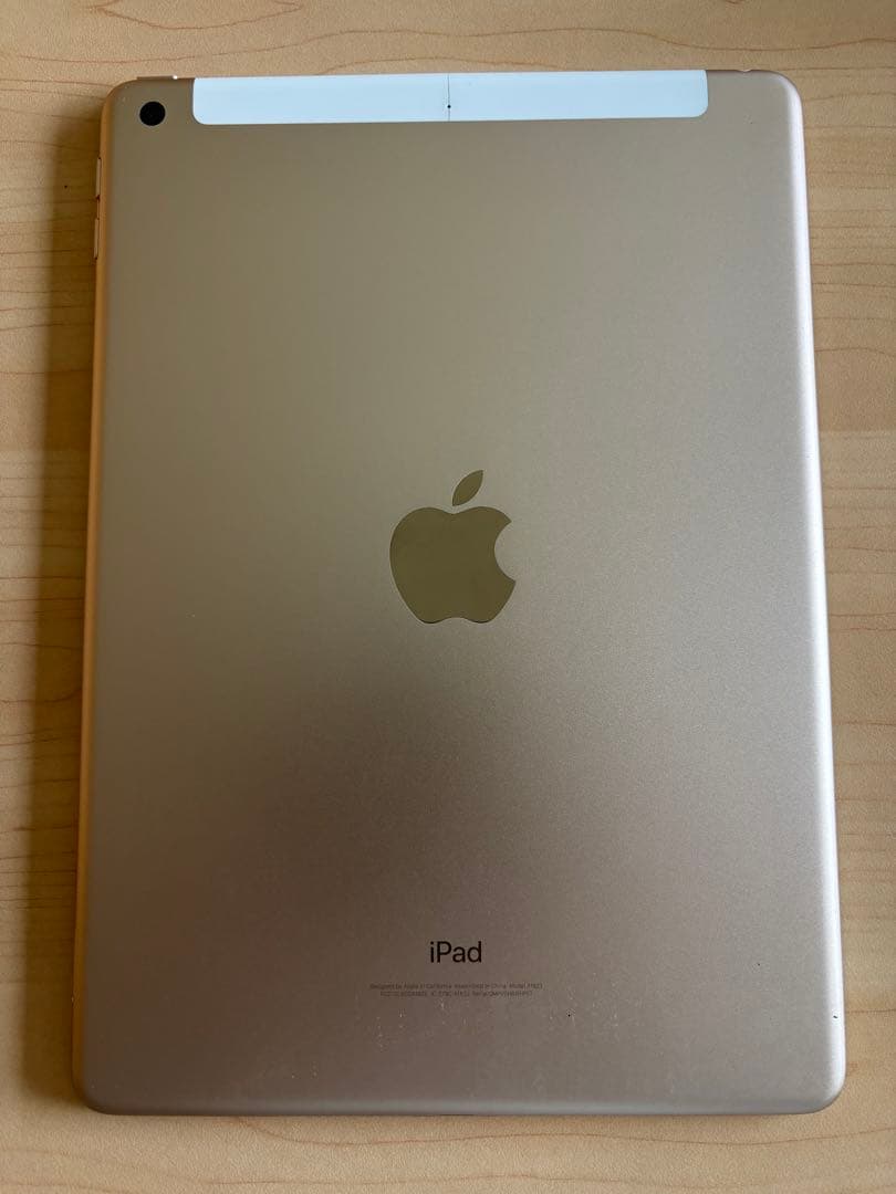 iPad 9.7 第5世代 Model Wifi+ Simフリー 32Gb