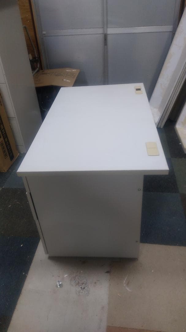 【送料込み】事務机オフィスデスク120鍵付き