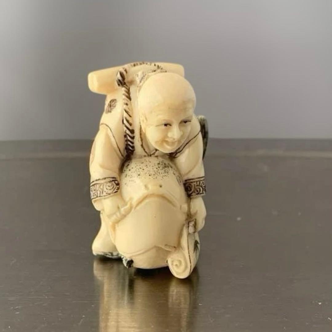 時代物 置物 魚にまたがる人物