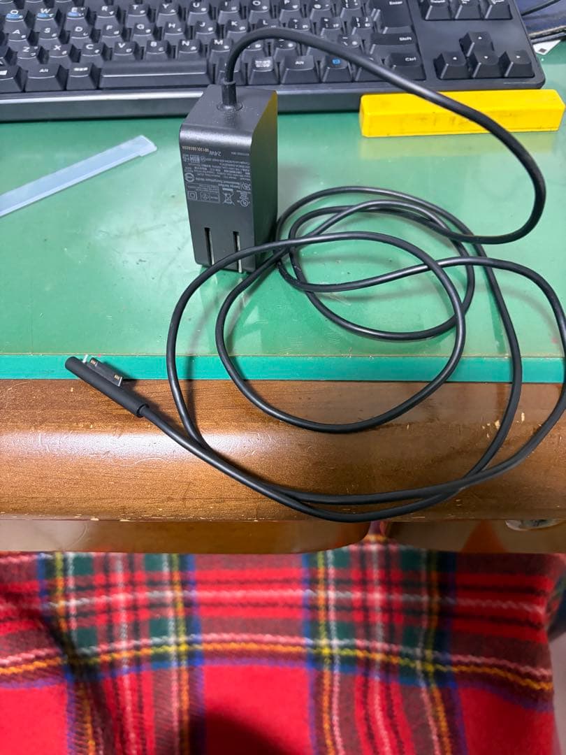 Microsoft Surface GO (第一世代)シルバー カバー付き