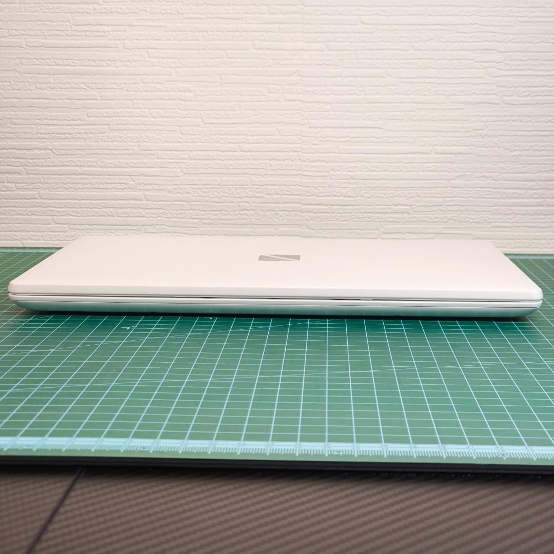 【美品】 NEC LAVIE i7 11世代 軽量 モバイル ノートパソコン